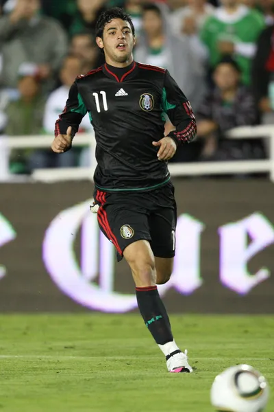 Carlos Vela chases the ball down during the match — Stock Photo, Image