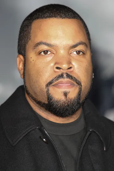 Ice Cube partecipa alla premiere de Il Libro di Eli — Foto Stock