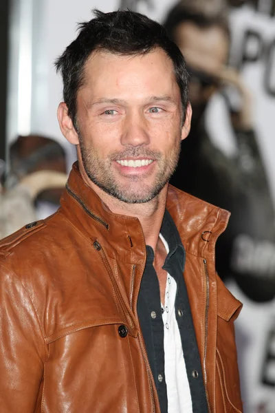 Jeffrey Donovan from Burn Notice attends The Book of Eli premiere — Stock Photo, Image