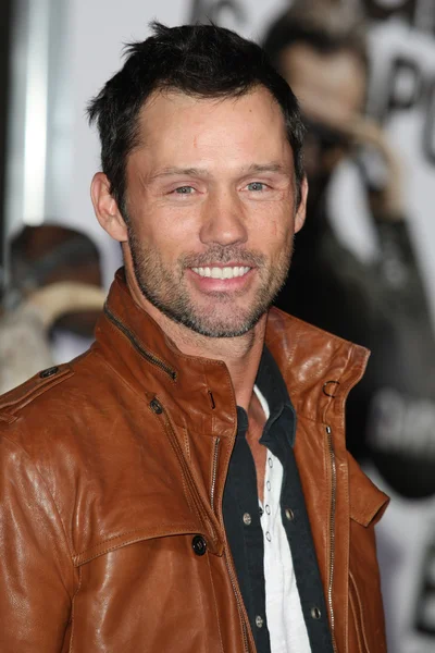 Jeffrey Donovan from Burn Notice attends The Book of Eli premiere — Stock Photo, Image