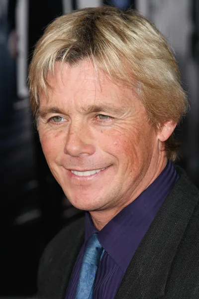 Christopher atkins woont de buitengewone maatregelen première — Stockfoto