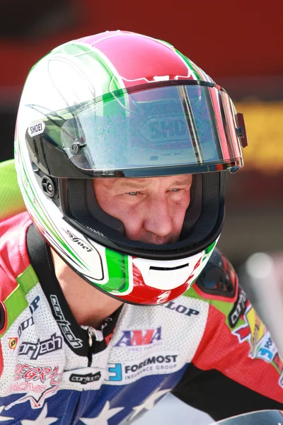 Larry pegram op een ducati 1098r vlak voor de start van de race — Stockfoto