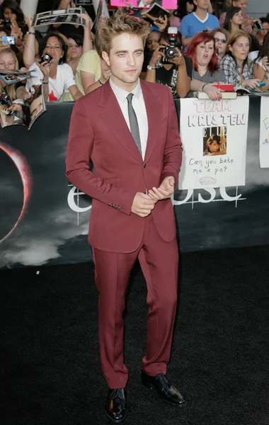 Robert Pattinson partecipa alla prima di The Twilight Saga Eclipse Los Angeles — Foto Stock