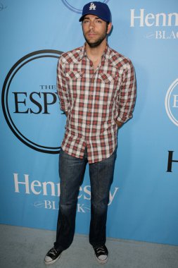 Zachary levi katılır yağ Salı