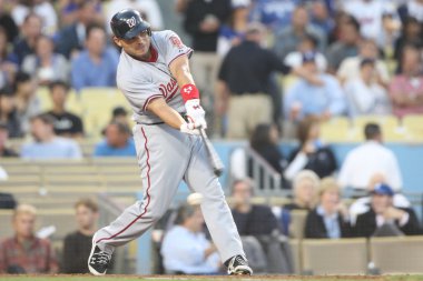 Ivan rodriguez bir salıncak sürer ve oyun sırasında özlüyor