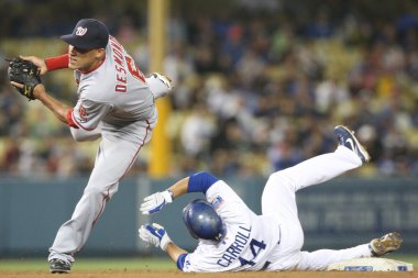 Jamey carroll slaytlar ikinci ve Ian tarafından tag yener desmond oyun sırasında