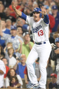 Ryan theriot ishal ekibi tarafından oyun sırasında attı için tepki verir.