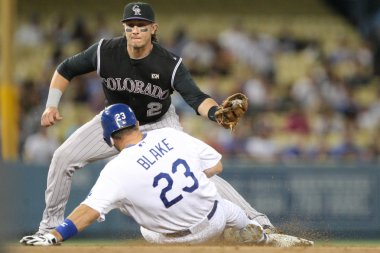 dodgers ikinci oyun sırasında o slaytlara olarak Truva tulowitzki etiketleri