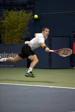 Tenis maçında yaptığı backhand karşı jack çorap ile Flavio cipolla ulaşır