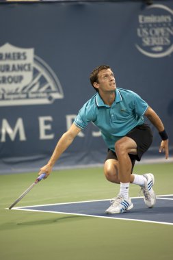 Tobias kamke blooped geri oyun sırasında izliyor.