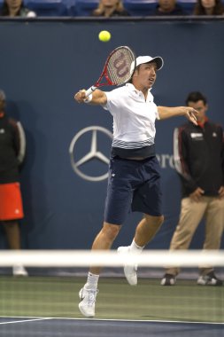 Igor sijsling geri oyun sırasında backhands.