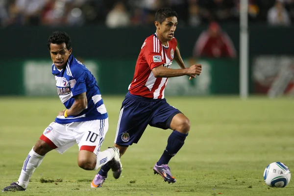 Dallas David Ferreira es vencido por Mariano Trujillo durante el partido —  Fotos de Stock