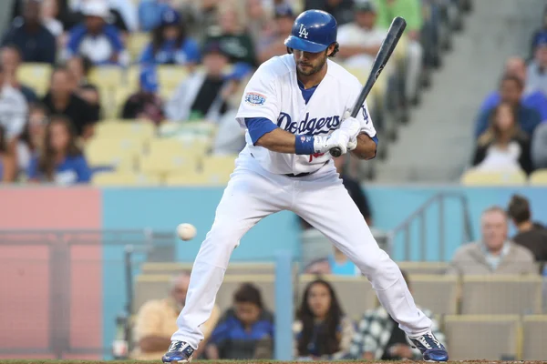 Andre ethier behält während des Spiels den Ball im Auge — Stockfoto