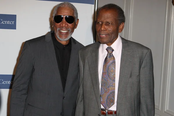 Morgan Freeman et Sidney Poitier assistent aux ICON Awards 2012 — Photo