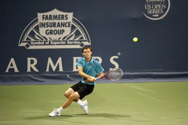 Tobias Kamke returns the volley during the game — Stock Photo, Image