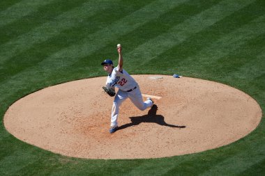 Clayton kershaw sahaları oyun sırasında