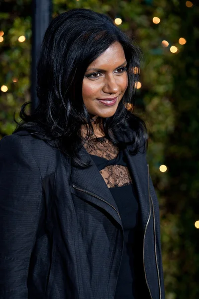 Mindy Kaling arrives at the Paramount Pictures premiere of No Strings Attached — Stock Photo, Image