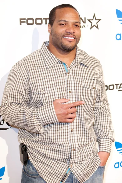 Carey Davis arrives at the NBA All-Star Weekend VIP party co-hosted by Adidas and Snoop Dogg — Stock Photo, Image