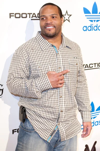 Carey Davis llega a la fiesta VIP All-Star Weekend de la NBA co-organizada por Adidas y Snoop Dogg — Foto de Stock