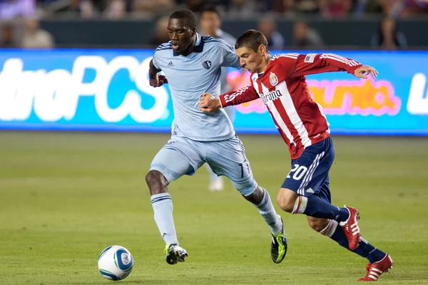 C.J. Sapong and Zarek Valentin in action during the game — Stock Photo, Image