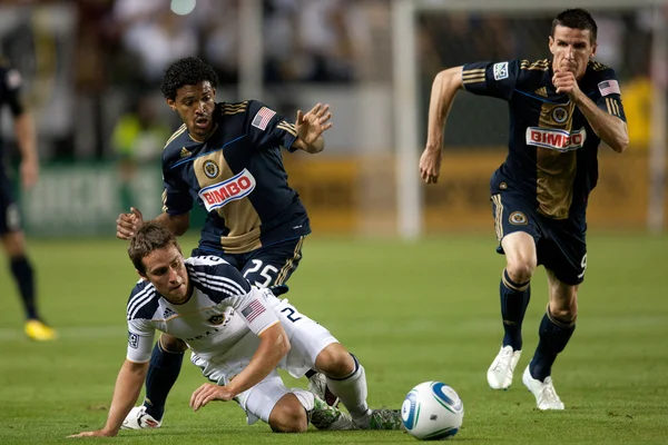 Todd Dunivant, Sheanon Williams and Sebastien Le Toux in action during the game — Stock Photo, Image