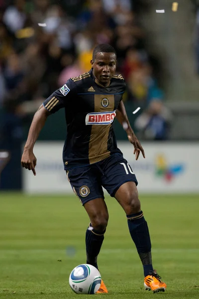 Danny Mwanga em ação durante o jogo — Fotografia de Stock