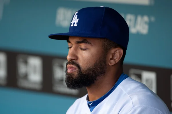 Matt kemp in de dugout voordat het spel — Stockfoto