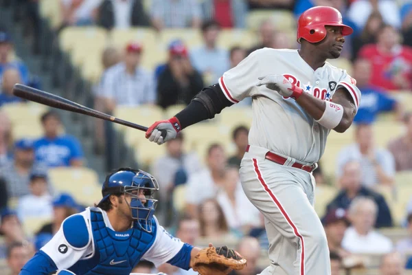 Swing oyun sırasında bir Ryan howard alır — Stok fotoğraf