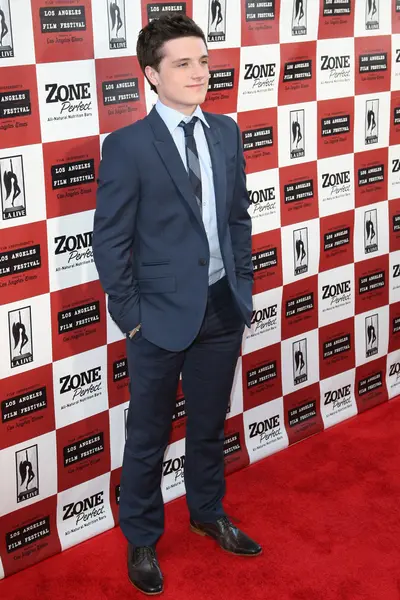 Josh Hutcherson arriva alla premiere di 'The Kids Are All Right' — Foto Stock