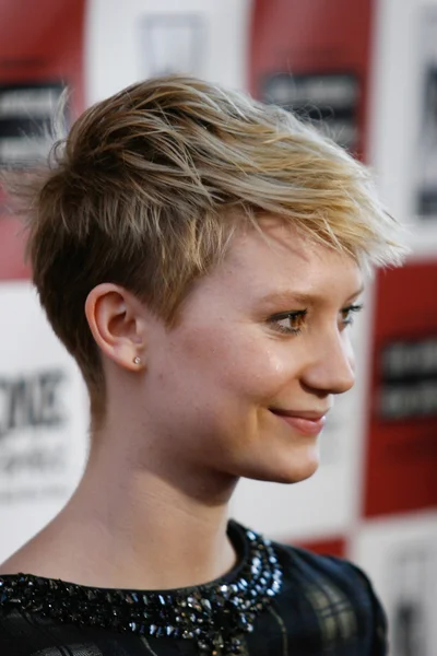 Mia Wasikowska llega al estreno de The Kids Are All Right — Foto de Stock