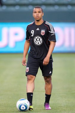 Maçtan önce Charlie davies ısıtır kadar