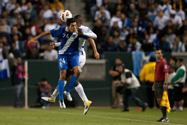 Brayan beckeles ve jonathan lopez eylem oyun sırasında