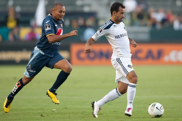 Juninho en acción durante el juego — Foto de Stock