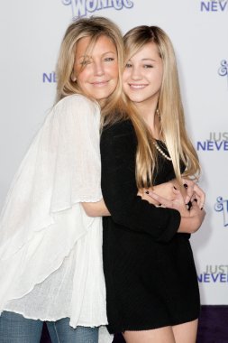 Heather locklear & ava sambora gelmesi justin bieber: never demek asla premiere