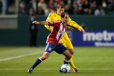 La brocca ve robbie nick rogers, major league soccer oyun sırasında top için mücadele