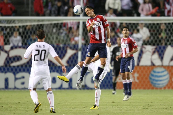 MARCELO SARAGOSA gets a head on the ball during the game — Stock Photo, Image