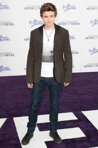 Callan Mcauliffe megérkezik a Paramount képek Justin Bieber: Never Say Never premiere — Stock Fotó