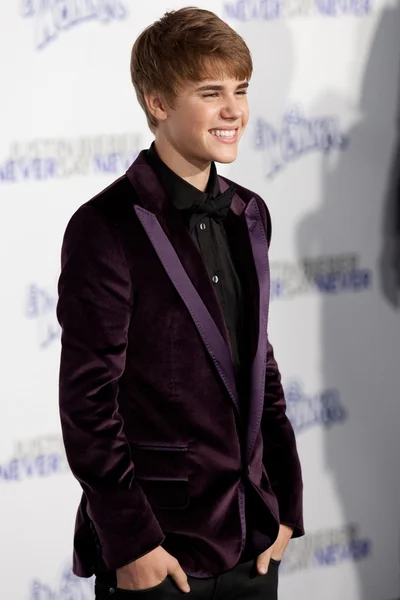 Justin Bieber anländer till Paramount föreställer Justin Bieber: Never Say Never premiären — Stockfoto