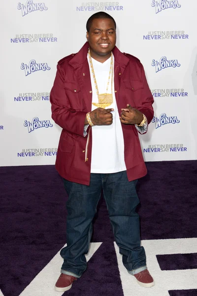 SEAN KINGSTON arrives at the Paramount Pictures Justin Bieber: Never Say Never premiere — Stock Photo, Image