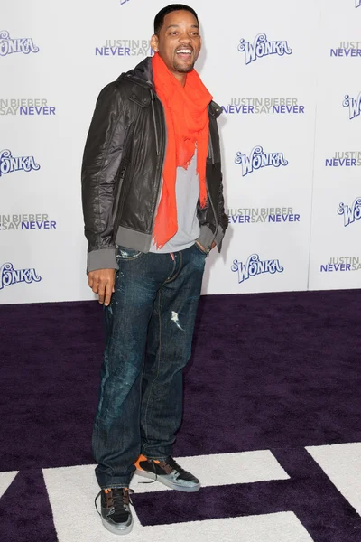 WILL SMITH arrives at the Paramount Pictures Justin Bieber: Never Say Never premiere — Stock Photo, Image