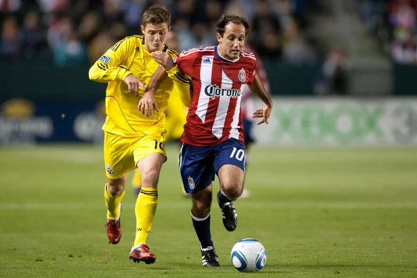 La brocca ve robbie nick rogers, major league soccer oyun sırasında top için mücadele