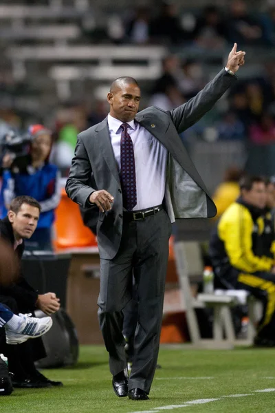 Robin Fraser coaches during the Major League Soccer game — Stock Photo, Image