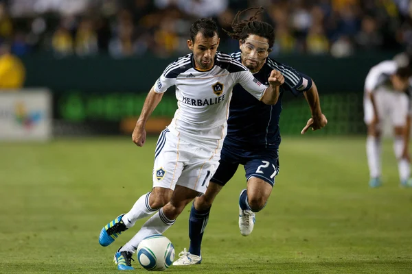 Juninho and Stephane Auvray in action during the Major League Soccer game — Stock Photo, Image