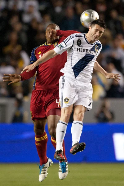 Robbie keane ve jamison olave eylem sırasında major league soccer oyunu