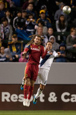 Kyle beckerman ve marcelo sarvas eylem sırasında major league soccer oyunu