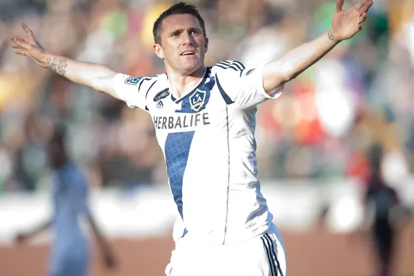 Robbie keane świętuje bramkę podczas gry — Zdjęcie stockowe