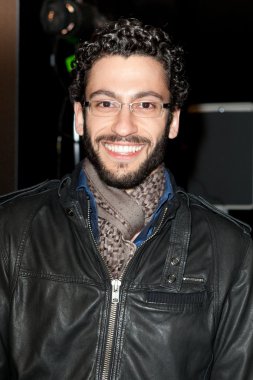 paramount studios adlı adam tsekhman geldi