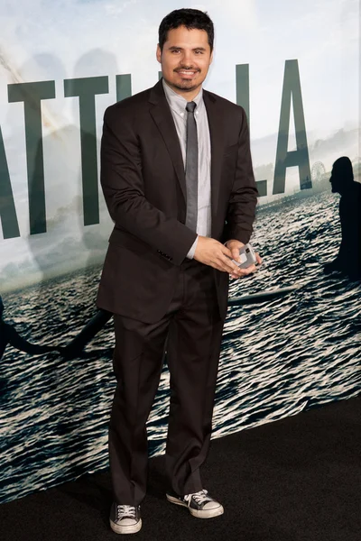 Michael pena kommt zur columbia pictures premiere — Stockfoto