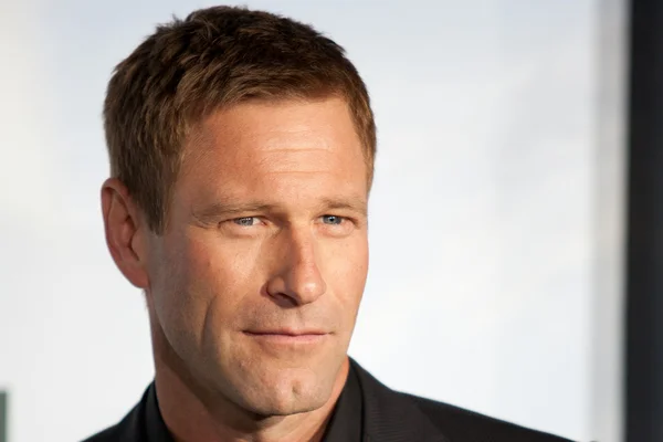 Aaron eckhart przybywa w columbia zdjęcia premiera — Zdjęcie stockowe