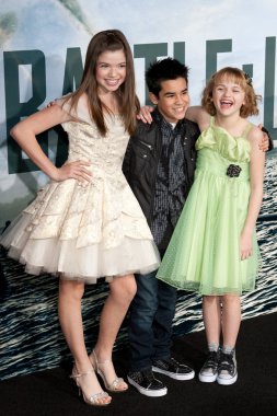 Gould jadin, bryce cass ve joey king gelen columbia resimleri galasında